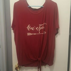 Short sleeve graphic tee front knot